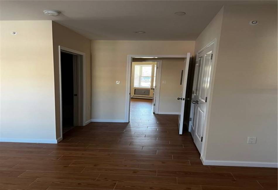 2126 Gerritsen Avenue, Brooklyn, New York 11229, 2 Bedrooms Bedrooms, ,2 BathroomsBathrooms,Residential,For Sale,Gerritsen,488936