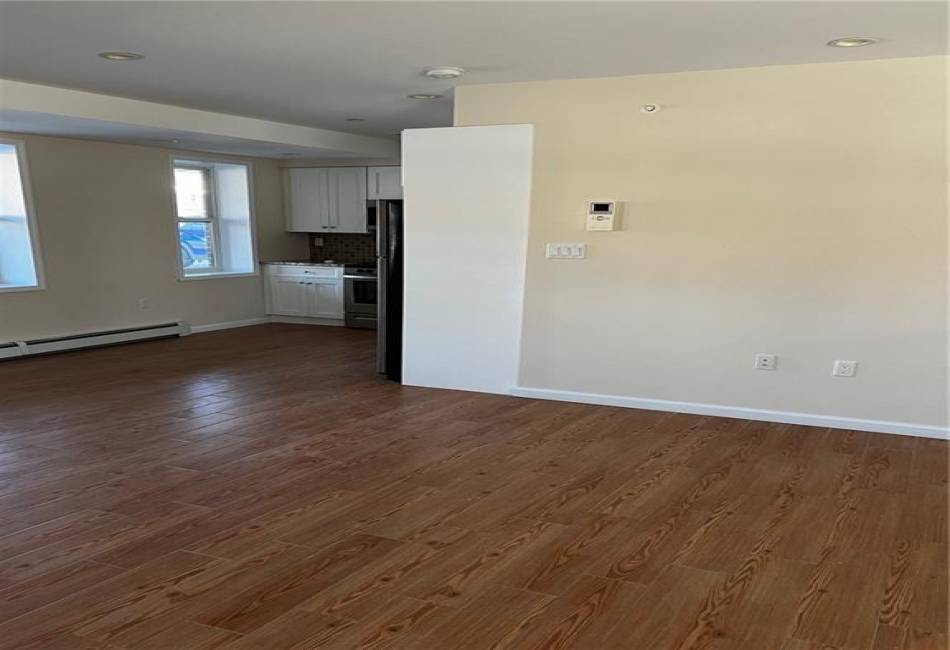 2126 Gerritsen Avenue, Brooklyn, New York 11229, 2 Bedrooms Bedrooms, ,2 BathroomsBathrooms,Residential,For Sale,Gerritsen,488936