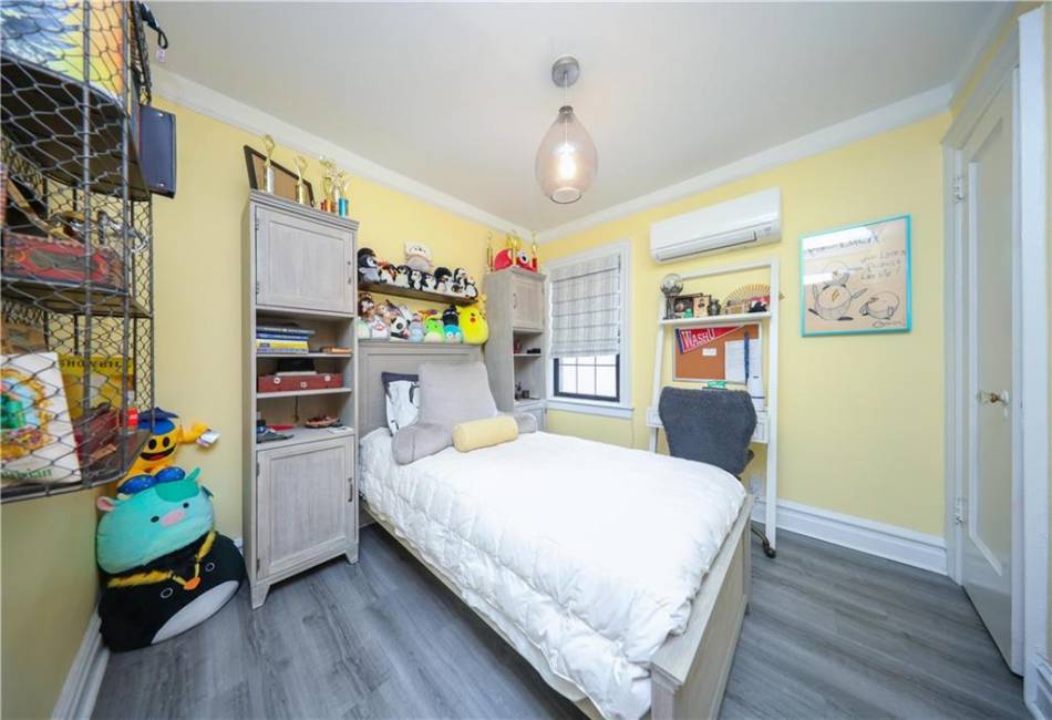 3524 Avenue R, Brooklyn, New York 11234, 3 Bedrooms Bedrooms, ,2 BathroomsBathrooms,Residential,For Sale,Avenue R,488940