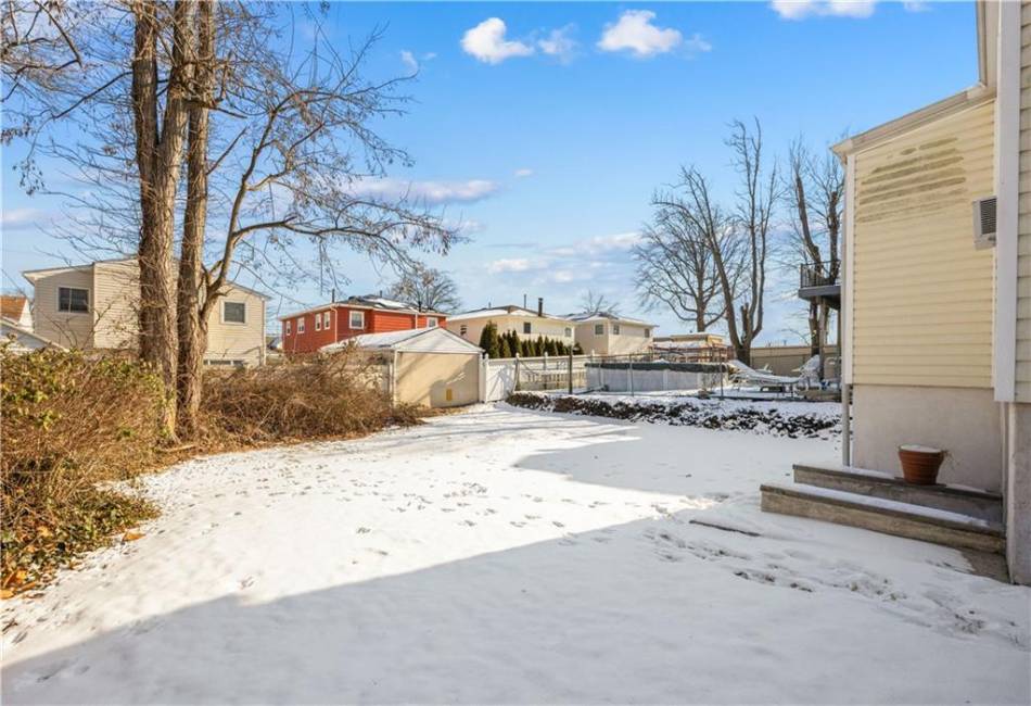 161 Beach Road Road, Staten Island, New York 10312, 2 Bedrooms Bedrooms, ,1 BathroomBathrooms,Residential,For Sale,Beach Road,488935