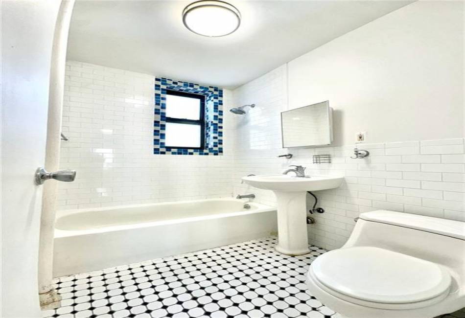 460 Ovington Avenue, Brooklyn, New York 11209, 1 Bedroom Bedrooms, ,1 BathroomBathrooms,Residential,For Sale,Ovington,488960