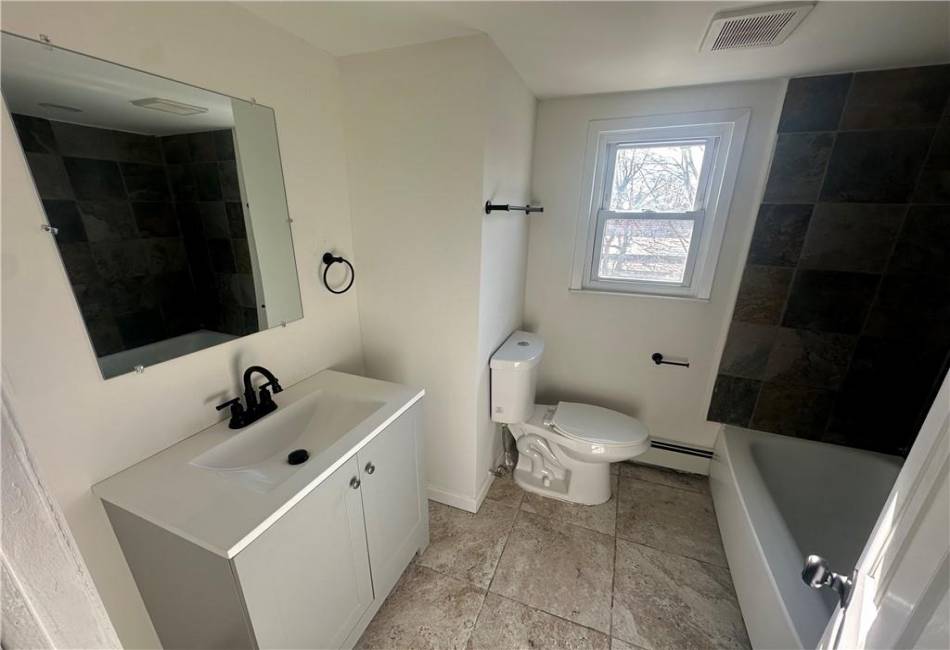 Withheld Withheld Avenue, Floral Park, New York 11001, 2 Bedrooms Bedrooms, ,1 BathroomBathrooms,Rental,For Sale,Withheld,488968