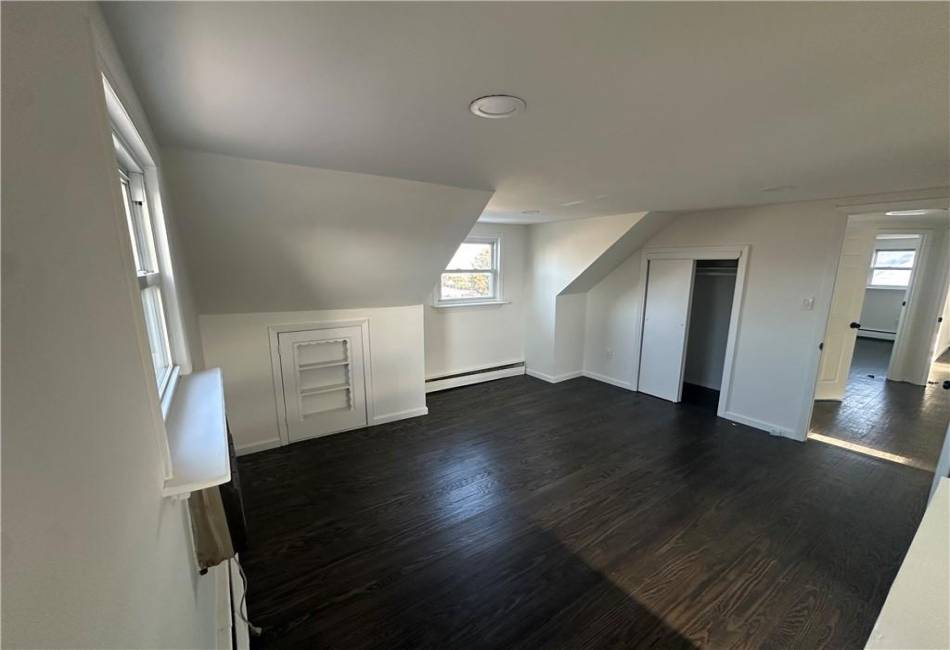 Withheld Withheld Avenue, Floral Park, New York 11001, 2 Bedrooms Bedrooms, ,1 BathroomBathrooms,Rental,For Sale,Withheld,488968