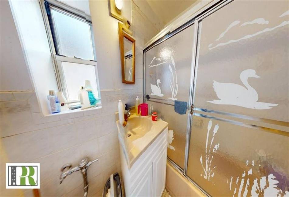 1046 32nd Street, Brooklyn, New York 11210, ,3 BathroomsBathrooms,Residential,For Sale,32nd,484917
