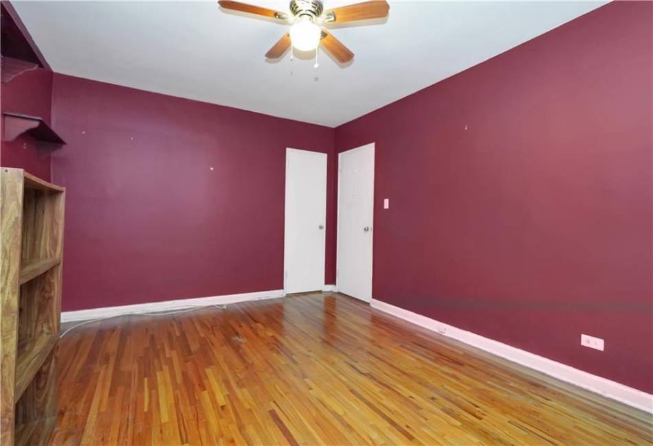 221 McDonald Avenue, Brooklyn, New York 11218, 1 Bedroom Bedrooms, ,1 BathroomBathrooms,Residential,For Sale,McDonald,488956