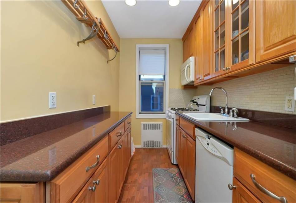 221 McDonald Avenue, Brooklyn, New York 11218, 1 Bedroom Bedrooms, ,1 BathroomBathrooms,Residential,For Sale,McDonald,488956