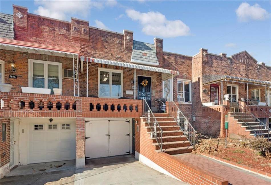 1424 52nd Street, Brooklyn, New York 11234, 3 Bedrooms Bedrooms, ,2 BathroomsBathrooms,Residential,For Sale,52nd,488976