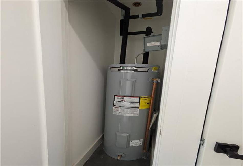 122 Palmetto Street, Brooklyn, New York 11221, 1 Bedroom Bedrooms, ,1 BathroomBathrooms,Residential,For Sale,Palmetto,488977