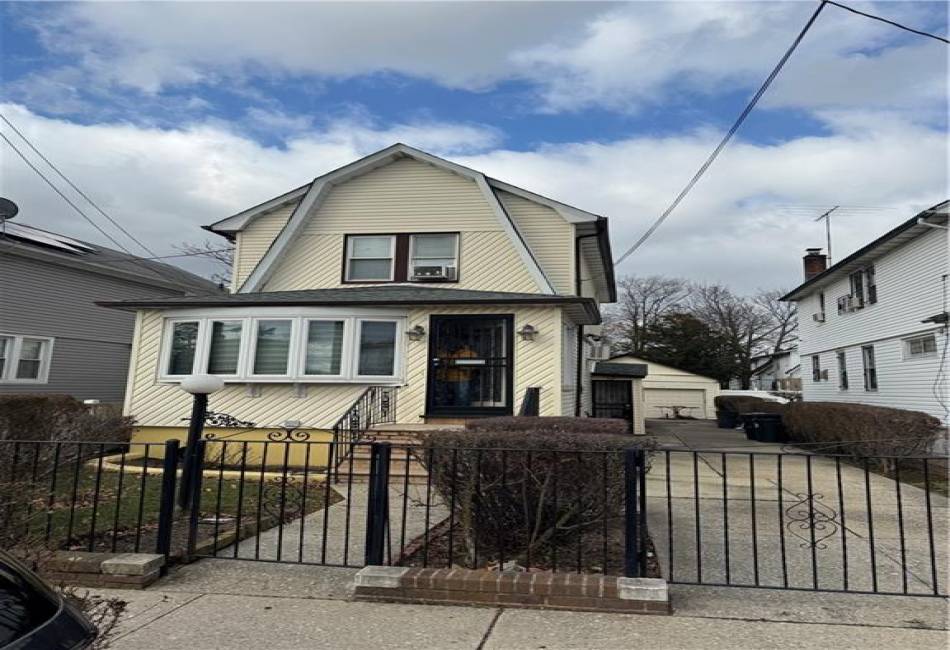 178-41 Crandall Avenue, Queens, New York 11434, 3 Bedrooms Bedrooms, ,1 BathroomBathrooms,Residential,For Sale,Crandall,488984