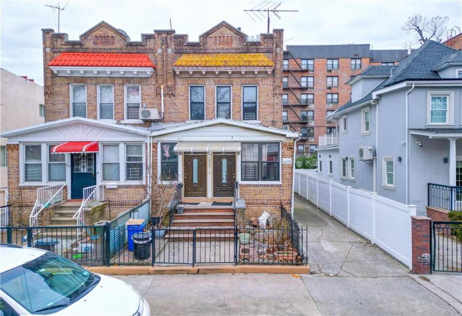 930 15th Street, Brooklyn, New York 11230, 6 Bedrooms Bedrooms, ,6 BathroomsBathrooms,Residential,For Sale,15th,488988