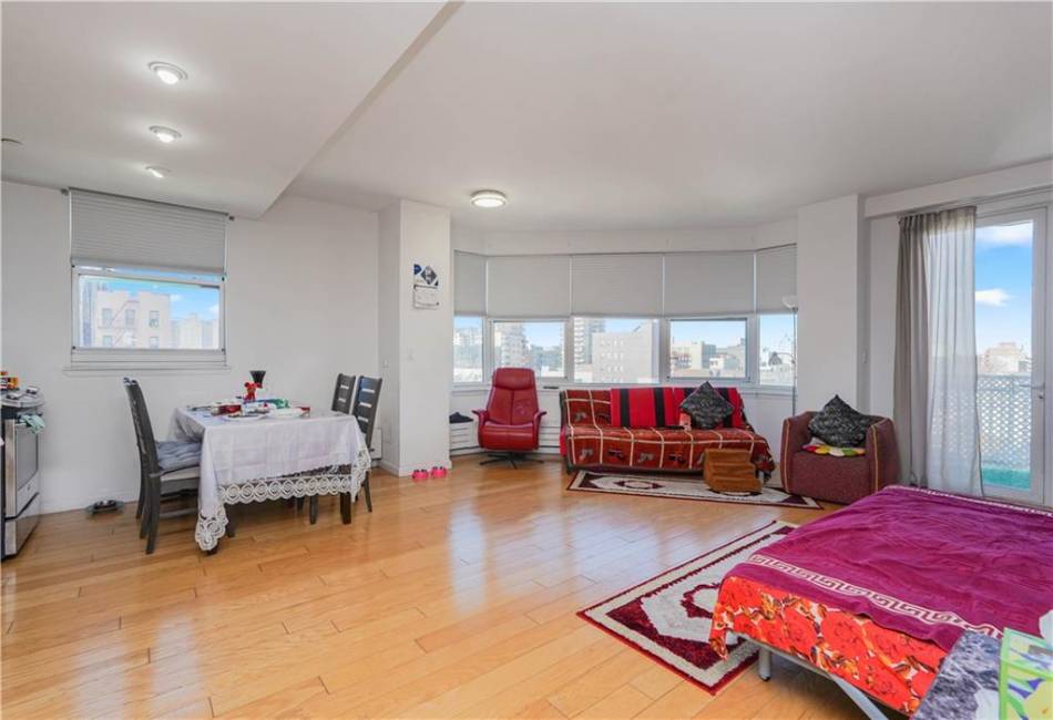 50 Oceana Drive, Brooklyn, New York 11235, 1 Bedroom Bedrooms, ,1 BathroomBathrooms,Residential,For Sale,Oceana,488999