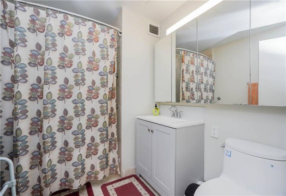 50 Oceana Drive, Brooklyn, New York 11235, 1 Bedroom Bedrooms, ,1 BathroomBathrooms,Residential,For Sale,Oceana,488999