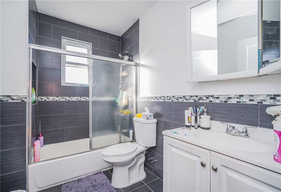 1764 24th Street, Brooklyn, New York 11229, 3 Bedrooms Bedrooms, ,2 BathroomsBathrooms,Residential,For Sale,24th,488892
