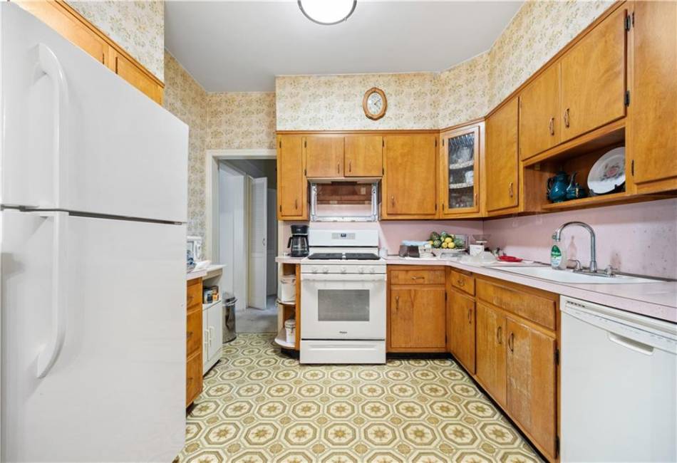 1923 32nd Street, Brooklyn, New York 11234, 2 Bedrooms Bedrooms, ,2 BathroomsBathrooms,Residential,For Sale,32nd,488983