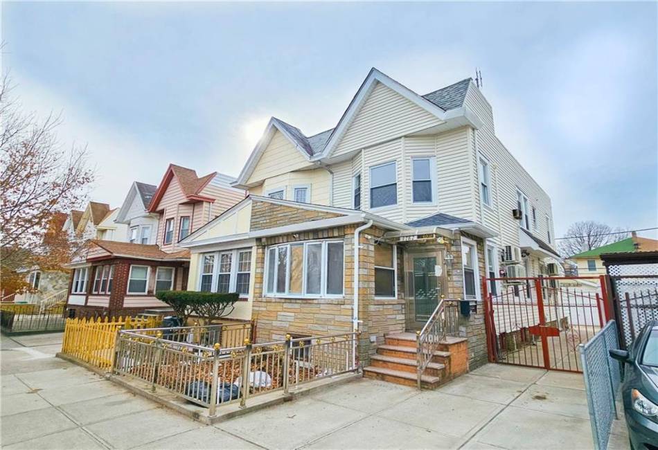 1782 10th Street, Brooklyn, New York 11223, 3 Bedrooms Bedrooms, ,4 BathroomsBathrooms,Residential,For Sale,10th,489006