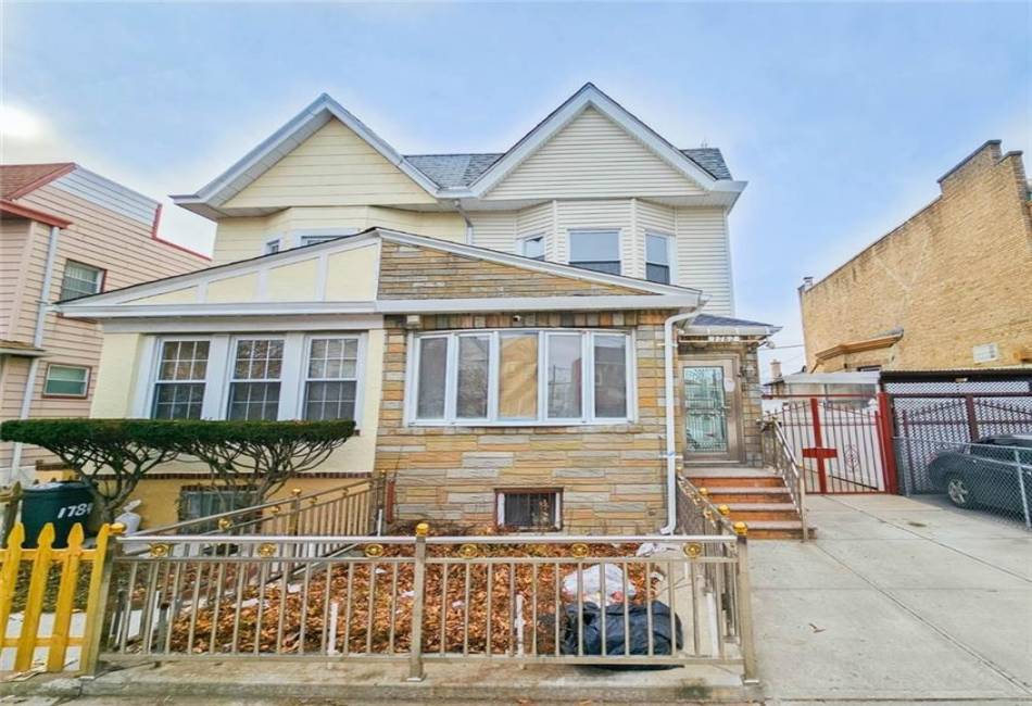 1782 10th Street, Brooklyn, New York 11223, 3 Bedrooms Bedrooms, ,4 BathroomsBathrooms,Residential,For Sale,10th,489006