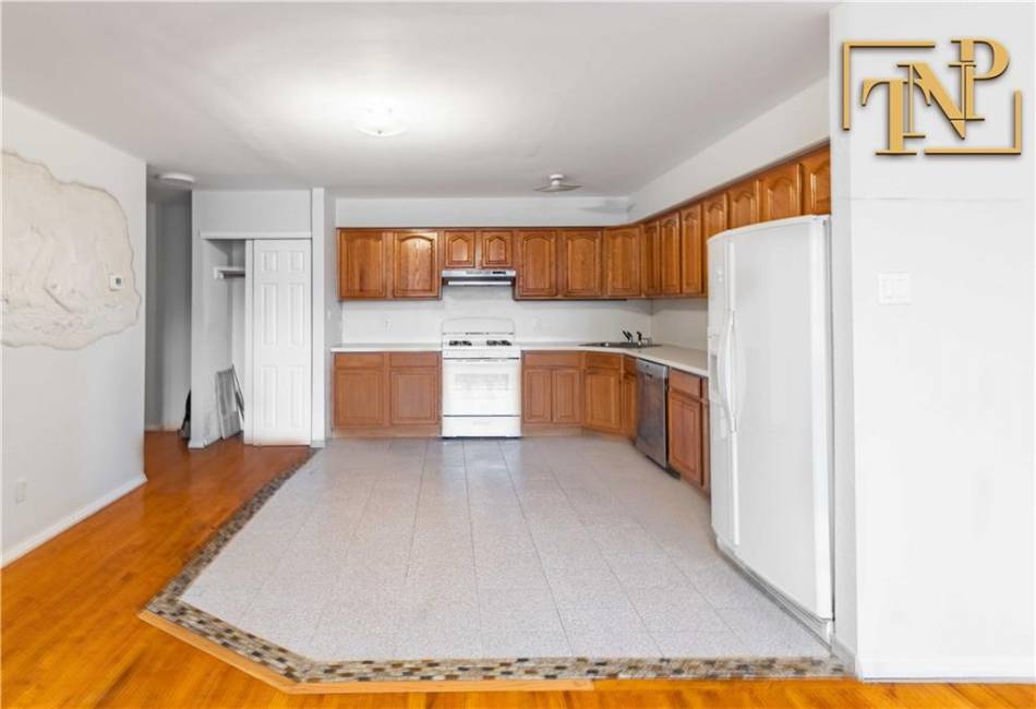 345 92nd Street, Brooklyn, New York 11209, 2 Bedrooms Bedrooms, ,2 BathroomsBathrooms,Residential,For Sale,92nd,488996