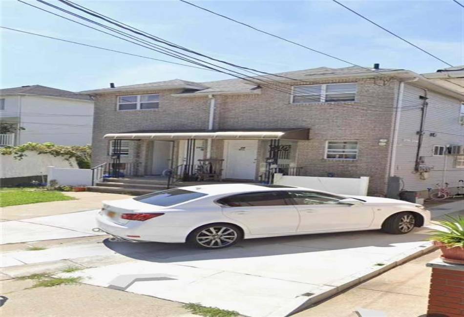 24 Doty Avenue, Staten Island, New York 10305, 4 Bedrooms Bedrooms, ,2 BathroomsBathrooms,Residential,For Sale,Doty,489014