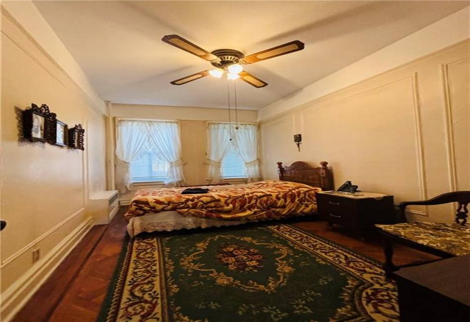 2071 72nd Street, Brooklyn, New York 11204, 7 Bedrooms Bedrooms, ,3 BathroomsBathrooms,Residential,For Sale,72nd,489030