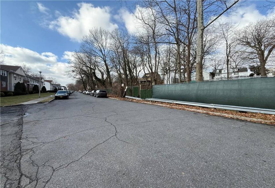 100 Lorraine Terrace, Mount Vernon, New York 10552, ,Land,For Sale,Lorraine,489038