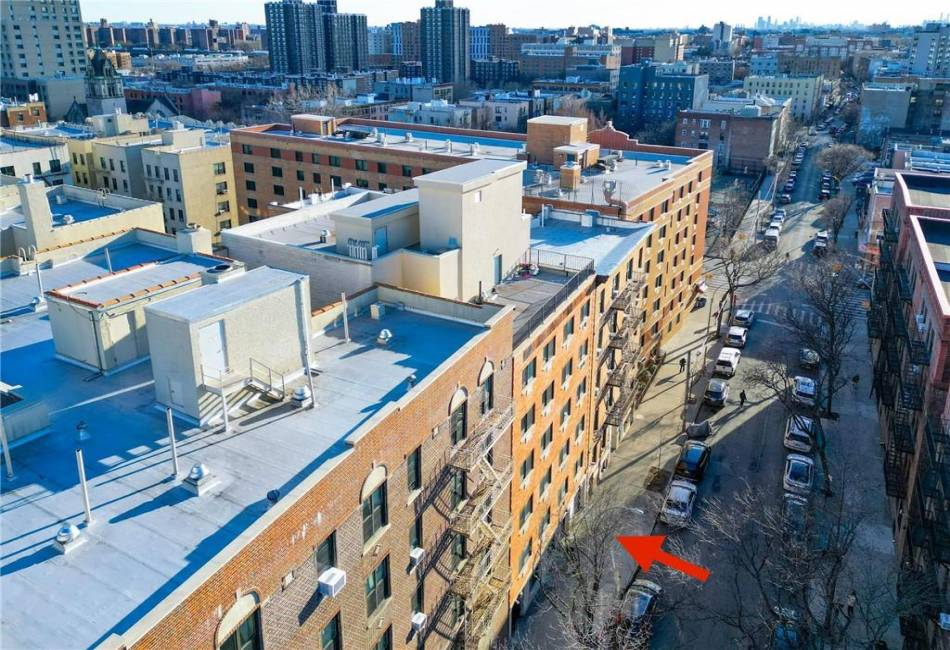 2120 Daly Avenue, Bronx, New York 10460, ,25 BathroomsBathrooms,Residential,For Sale,Daly,489041