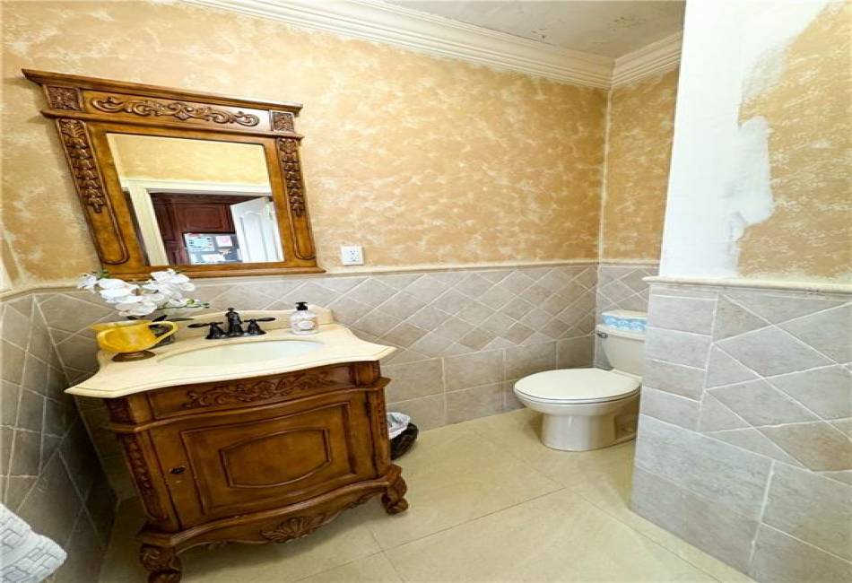 1915 East 26th Street, Brooklyn, New York 11229, 3 Bedrooms Bedrooms, ,3.6 BathroomsBathrooms,Residential,For Sale,East 26th,489057