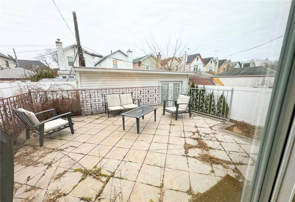 1915 East 26th Street, Brooklyn, New York 11229, 3 Bedrooms Bedrooms, ,3.6 BathroomsBathrooms,Residential,For Sale,East 26th,489057