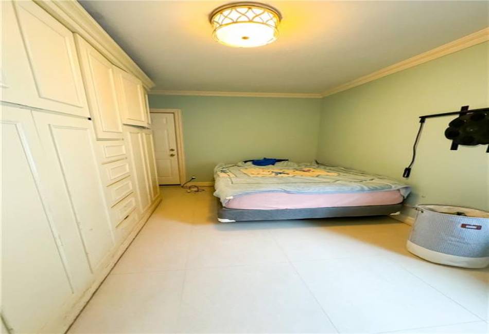 1915 East 26th Street, Brooklyn, New York 11229, 3 Bedrooms Bedrooms, ,3.6 BathroomsBathrooms,Residential,For Sale,East 26th,489057