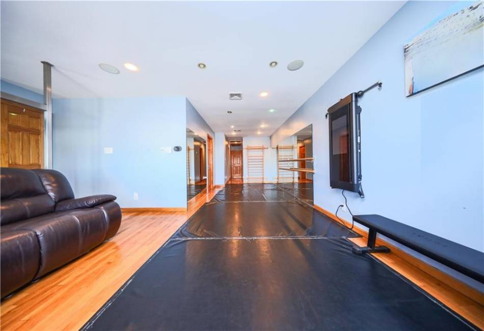2296 National Drive, Brooklyn, New York 11234, 5 Bedrooms Bedrooms, ,Residential,For Sale,National,489036