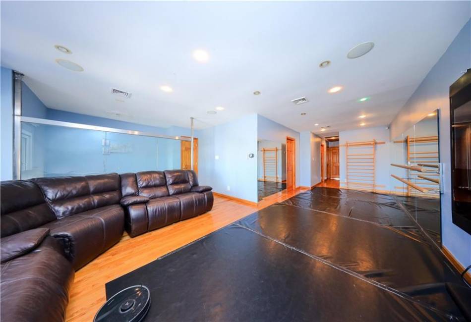 2296 National Drive, Brooklyn, New York 11234, 5 Bedrooms Bedrooms, ,Residential,For Sale,National,489036