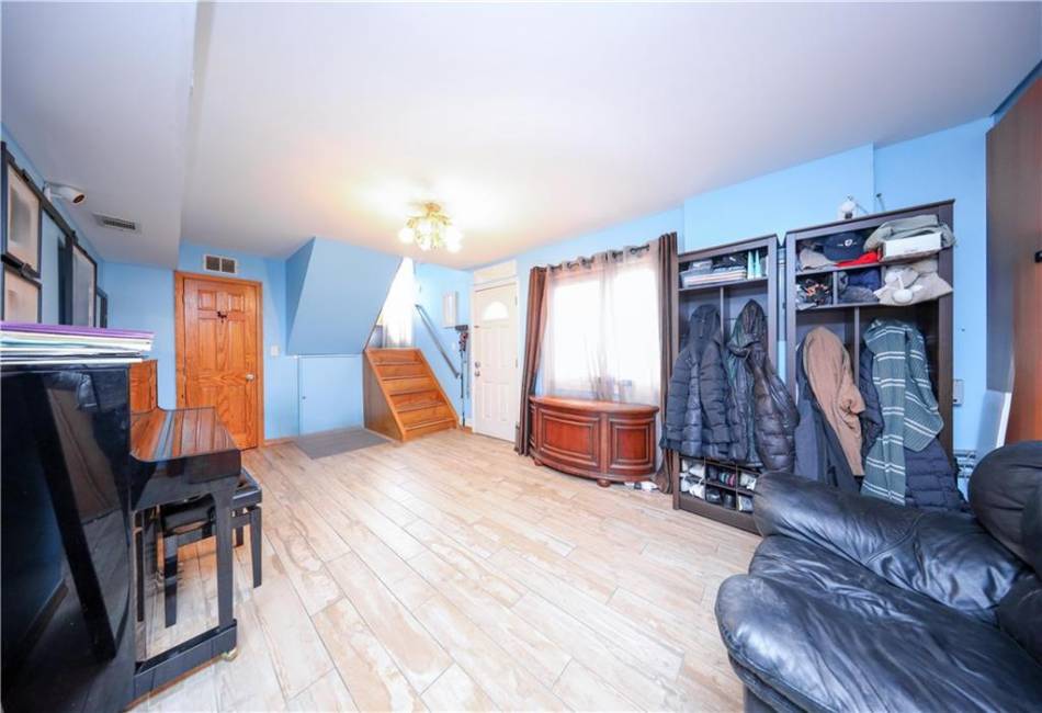 2296 National Drive, Brooklyn, New York 11234, 5 Bedrooms Bedrooms, ,Residential,For Sale,National,489036