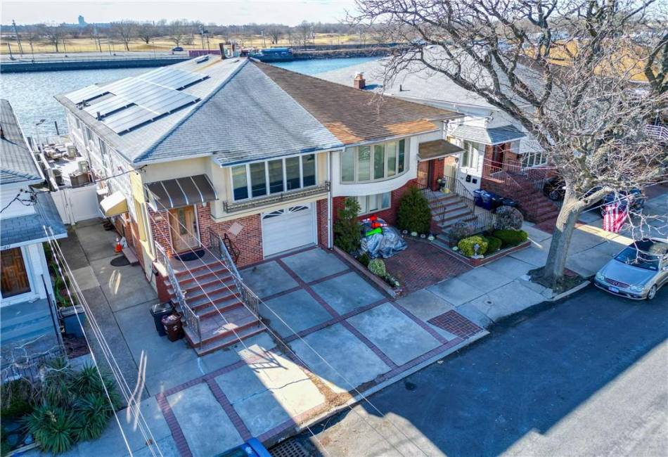 2296 National Drive, Brooklyn, New York 11234, 5 Bedrooms Bedrooms, ,Residential,For Sale,National,489036