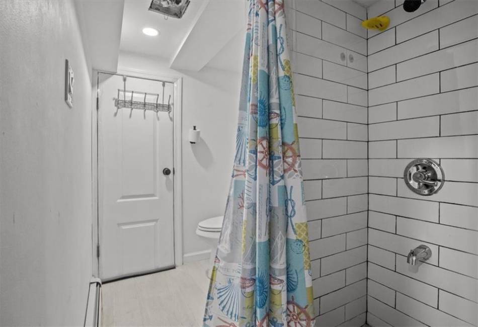 21608 115th Road, Cambria Heights, New York 11411, 4 Bedrooms Bedrooms, ,3 BathroomsBathrooms,Residential,For Sale,115th,489056