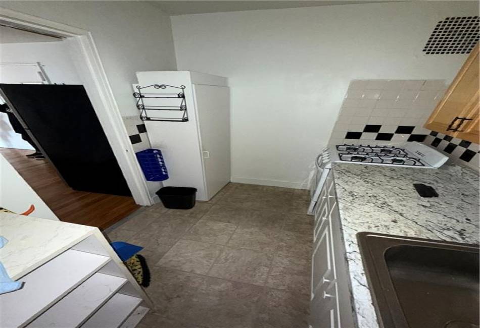 2265 Ocean Parkway, Brooklyn, New York 11223, 1 Bedroom Bedrooms, ,1 BathroomBathrooms,Residential,For Sale,Ocean,489067