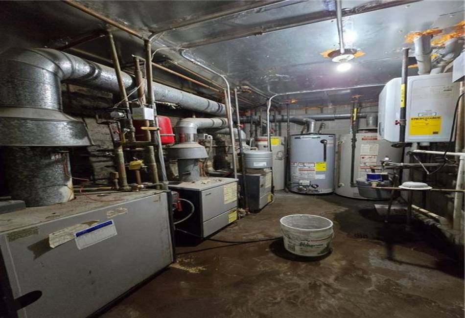 812 Avenue T, Brooklyn, New York 11223, 7 Bedrooms Bedrooms, ,4 BathroomsBathrooms,Residential,For Sale,Avenue T,489083