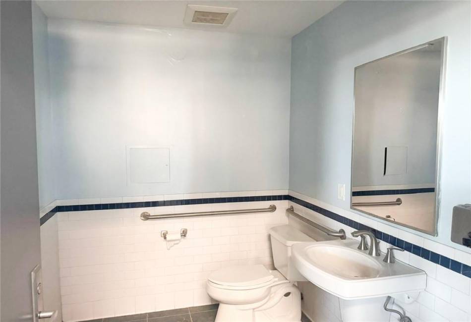 8100 Shore Front Parkway, Far Rockaway, New York 11693, ,Rental,For Sale,Shore Front,489085