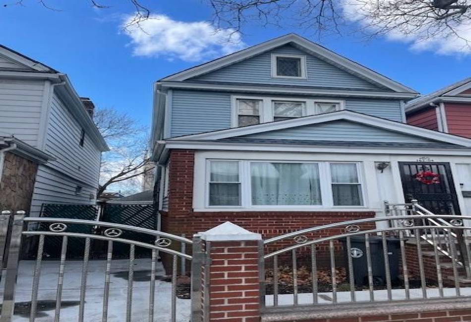 10204 Van Wyck Expressway, South Richmond Hill, New York 11419, 3 Bedrooms Bedrooms, ,1 BathroomBathrooms,Residential,For Sale,Van Wyck,489089