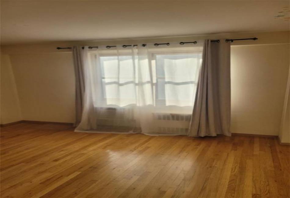 2935 5th Street, Brooklyn, New York 11224, 1 Bedroom Bedrooms, ,1 BathroomBathrooms,Residential,For Sale,5th,489109