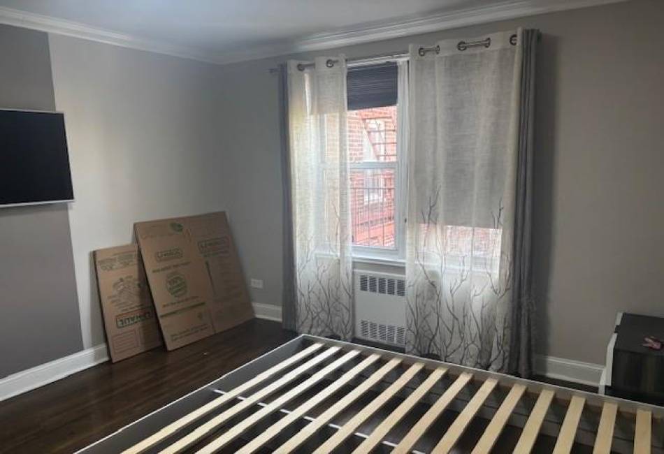 393 Avenue S, Brooklyn, New York 11223, 1 Bedroom Bedrooms, ,1 BathroomBathrooms,Residential,For Sale,Avenue S,489113