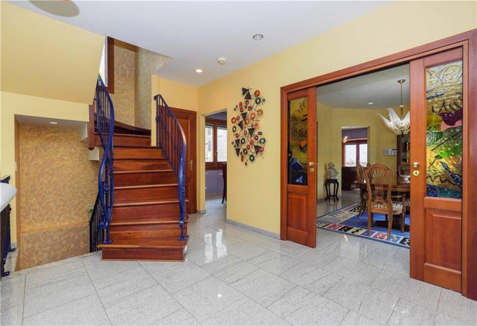 8321 12th Avenue, Brooklyn, New York 11228, 4 Bedrooms Bedrooms, ,5 BathroomsBathrooms,Residential,For Sale,12th,489128