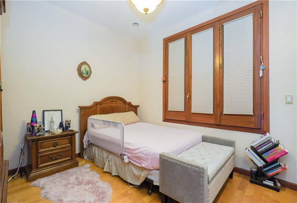 8321 12th Avenue, Brooklyn, New York 11228, 4 Bedrooms Bedrooms, ,5 BathroomsBathrooms,Residential,For Sale,12th,489128