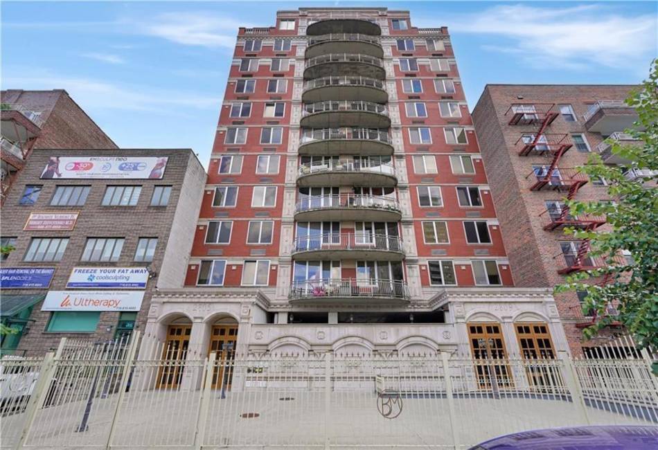 2805 Ocean Parkway, Brooklyn, New York 11235, 1 Bedroom Bedrooms, ,1 BathroomBathrooms,Residential,For Sale,Ocean,489134