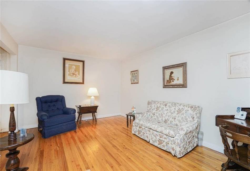 2250 Brigham Street, Brooklyn, New York 11229, 2 Bedrooms Bedrooms, ,1 BathroomBathrooms,Residential,For Sale,Brigham,489147