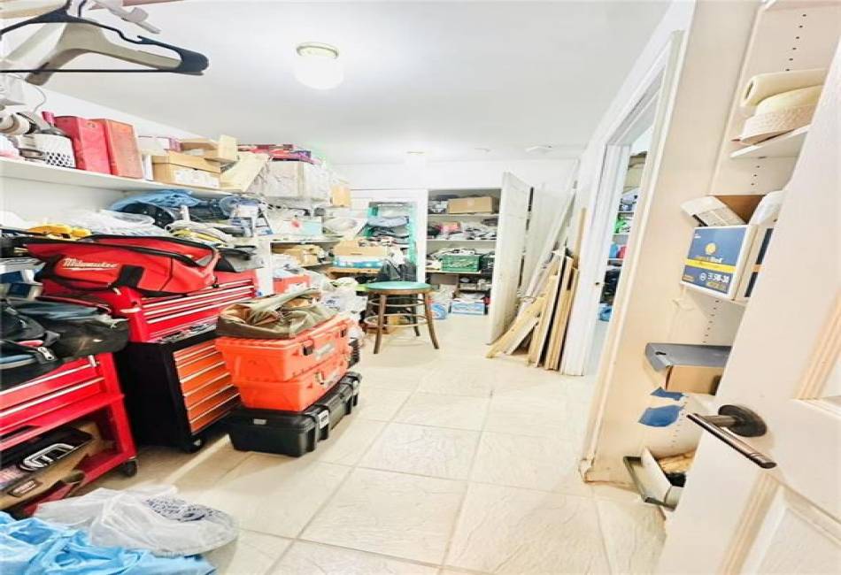 68 Hope Lane, Staten Island, New York 10305, 3 Bedrooms Bedrooms, ,2 BathroomsBathrooms,Residential,For Sale,Hope,489151