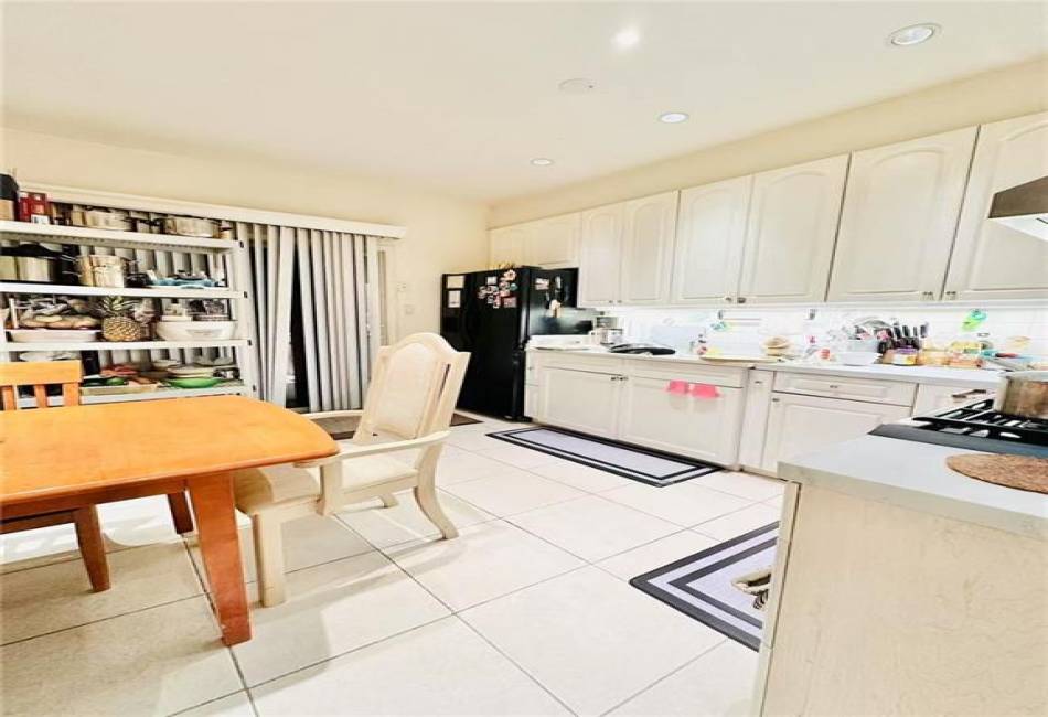 68 Hope Lane, Staten Island, New York 10305, 3 Bedrooms Bedrooms, ,2 BathroomsBathrooms,Residential,For Sale,Hope,489151