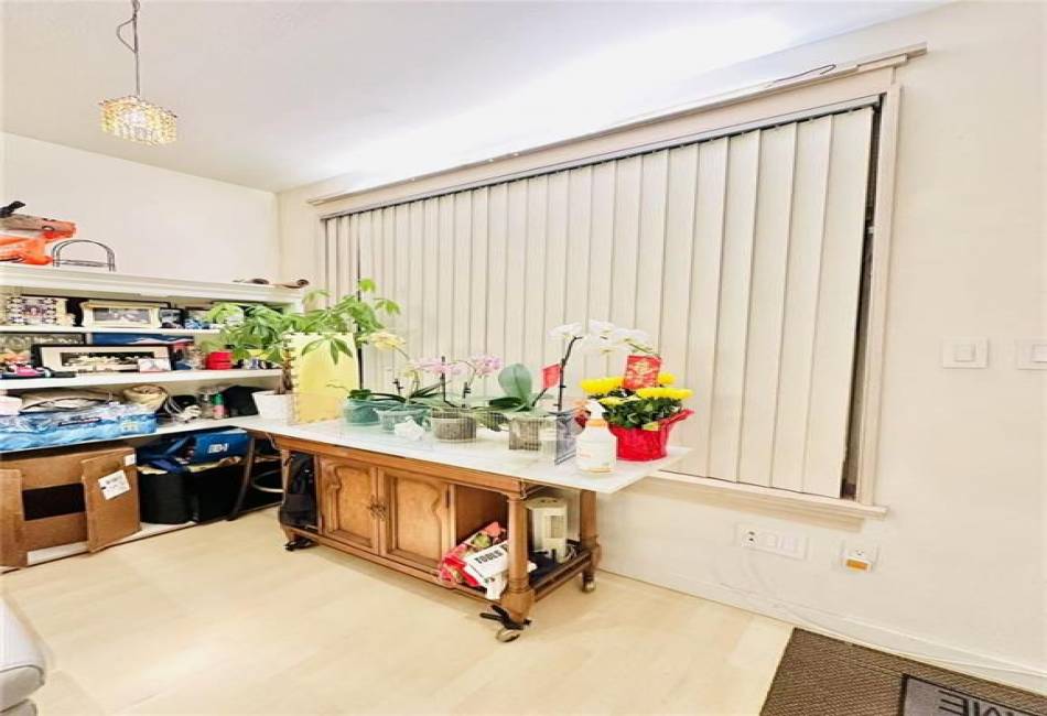 68 Hope Lane, Staten Island, New York 10305, 3 Bedrooms Bedrooms, ,2 BathroomsBathrooms,Residential,For Sale,Hope,489151