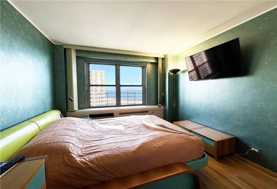 601 Surf Avenue, Brooklyn, New York 11224, 2 Bedrooms Bedrooms, ,1 BathroomBathrooms,Residential,For Sale,Surf,489154