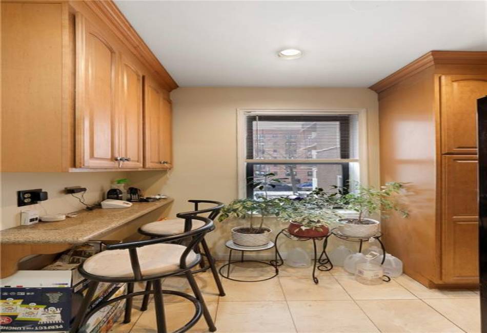 1171 Ocean Parkway, Brooklyn, New York 11230, 1 Bedroom Bedrooms, ,1 BathroomBathrooms,Residential,For Sale,Ocean,489156