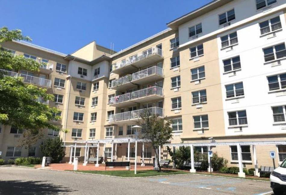 260 Beach 81st Street, Rockaway Beach, New York 11693, 1 Bedroom Bedrooms, ,1 BathroomBathrooms,Residential,For Sale,Beach 81st,489157