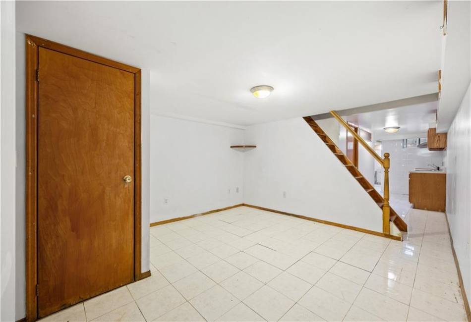 6815 Madeline Court, Brooklyn, New York 11220, 3 Bedrooms Bedrooms, ,2 BathroomsBathrooms,Residential,For Sale,Madeline,489114
